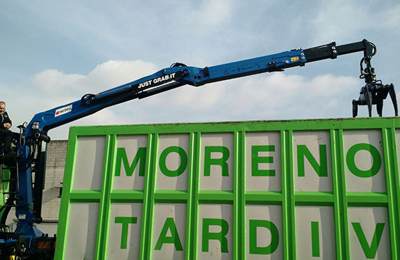 Holzladekrane-für-Holz-Transport-marchesigru