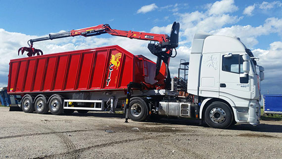 recycling-kran-für-container-montage-MARCHESIGRU